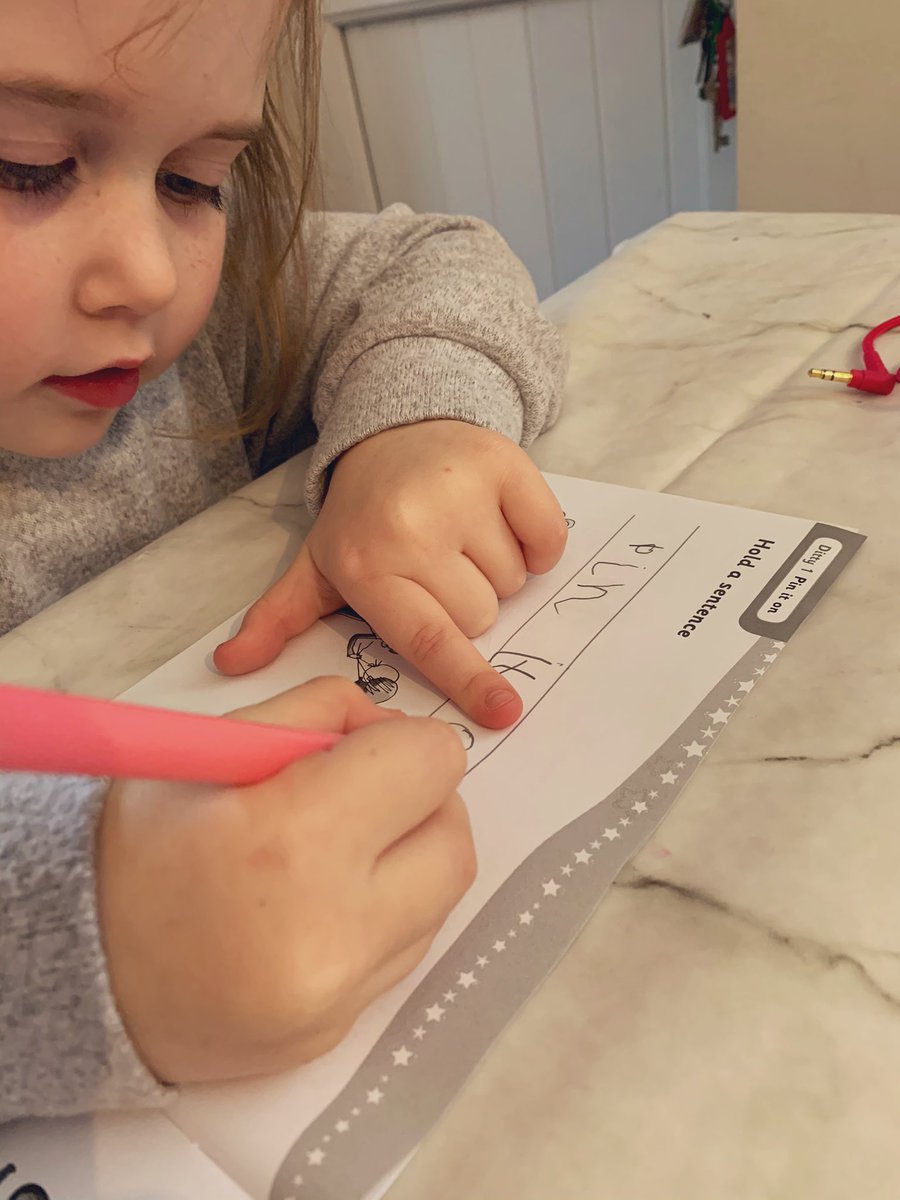 kelly_08_86's tweet photo. I concentrating on her phonics today #receptionhomelearning @AbbeyPrimary https://t.co/qBRkC22GMU
