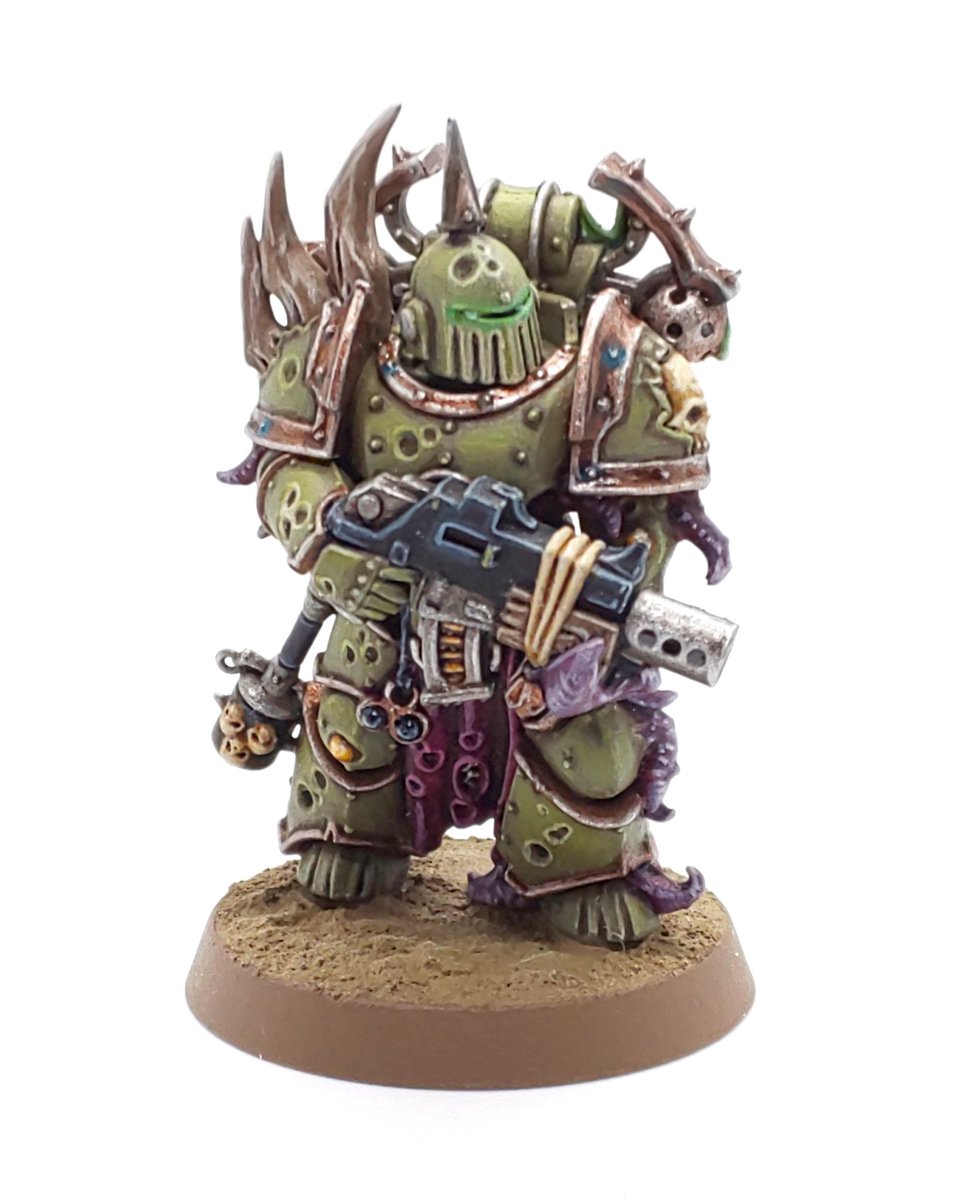 新年初投稿。デスガード プレーグマリーン2体完成です🎵 初めて塗装