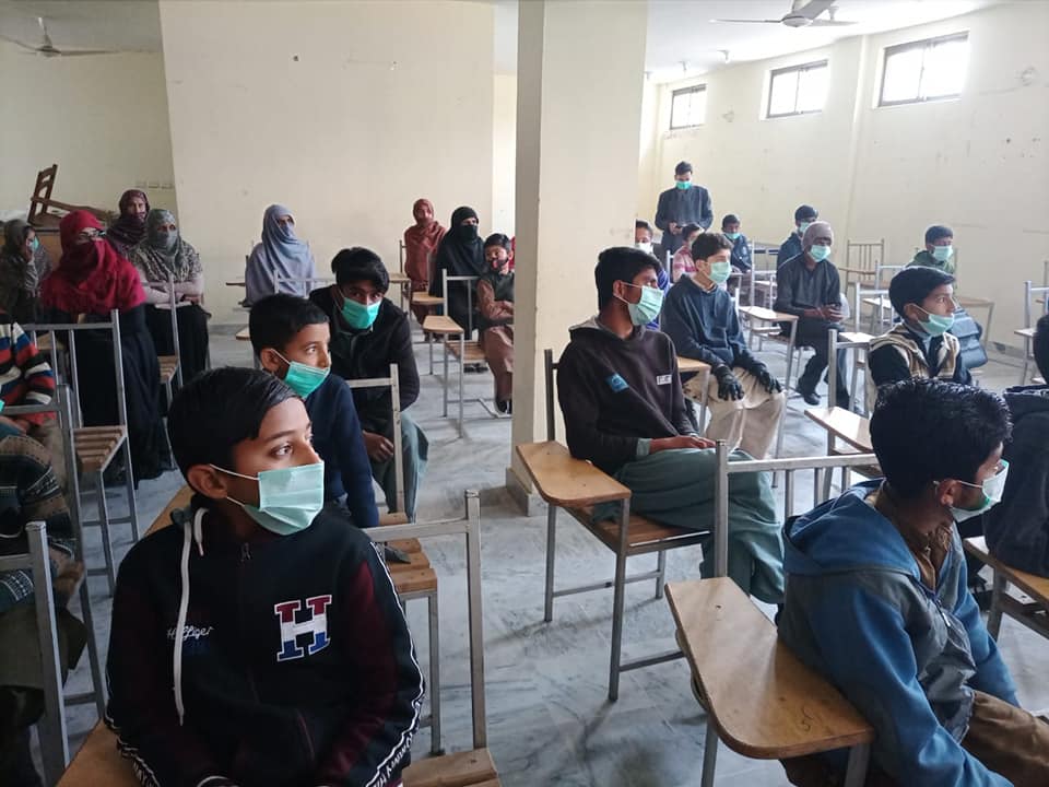 AlkhidmatOrg's tweet image. الخدمت فاؤنڈیشن کفالت یتامیٰ پروگرام اٹک کےزیراہتمام سیشن کا انعقاد کیا گیا جس میں ماؤں اوربچوں کو آغوش مری میں دی جانے والی سہولیات کےحوالےسے تفصیلی بریفنگ دی گئ۔ اس وقت آغوش مری میں 130 کے قریب یتامیٰ زیر تعلیم ہیں 
#OFSP  #aghoshMuree #Murree
 #Alkhidmat #NorthPunjab