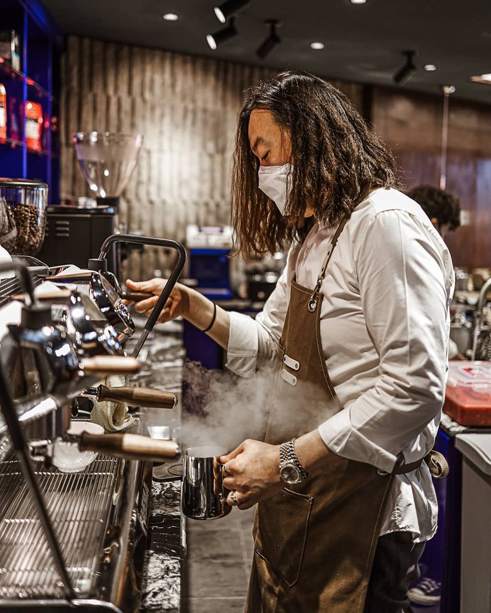 culinarysa's tweet image. Indulge in caffeinated excellence 
Experience the Faema E71e - the espresso machine which can do it all. 
#faema #Coffee #culinary