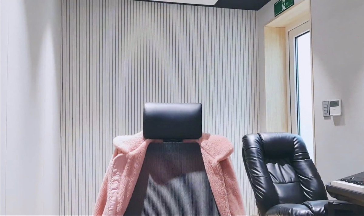 reposting this bcs I accidentally deleted the other one 