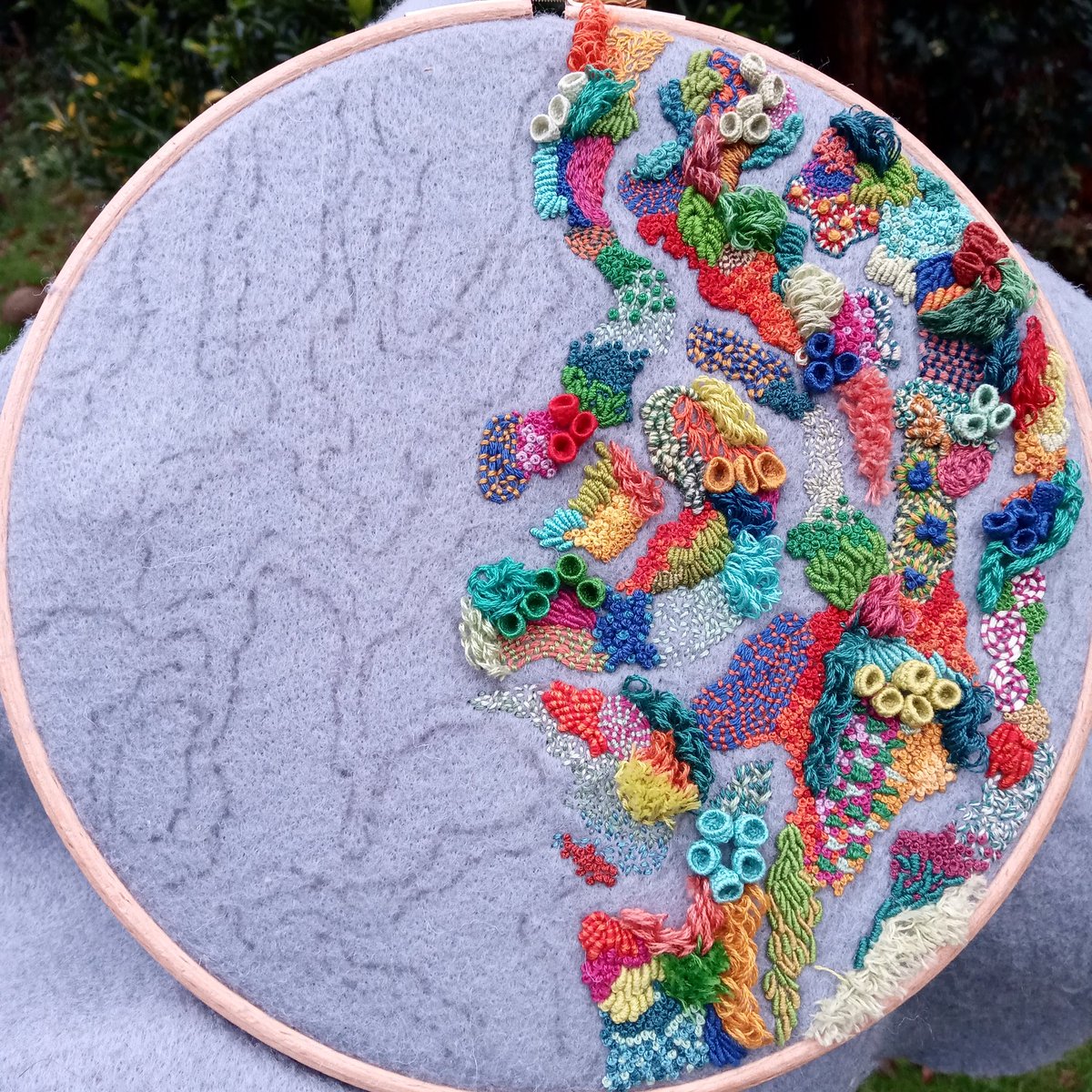 sewnbycollette's tweet photo. Progress of my embroidered coral reef. Love getting lost in stitching this one.  #embroidery #handmade #coralreef #nature https://t.co/3S516vNLOr