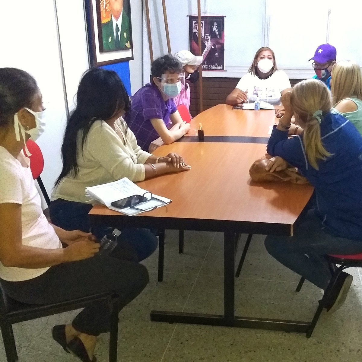 ConcejoSanFelip's tweet photo. Concejo Municipal define plan operativo con sus respectivas medidas de Bioseguridad. Los ediles seguirán en pie de lucha para combatir el antibloqueo. La Revolución es sinónimo de unidad y equipo. https://t.co/Slfu7UiBeO