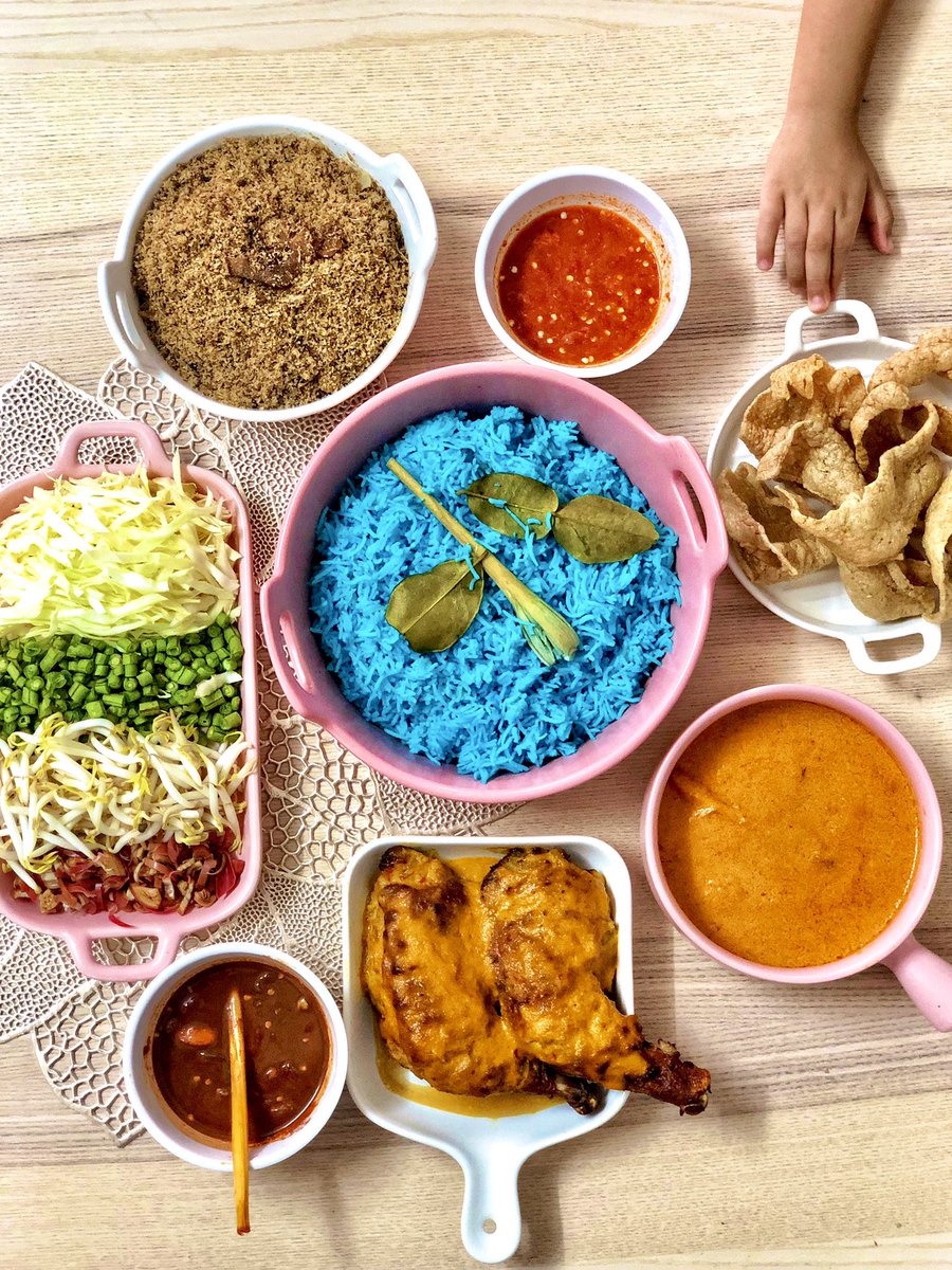 Nak buat thread my masakan sepanjang pkp, pkpb,pkpkpkp Mohon sifu  @Ashril_92 rate my photos Nasi kerabu