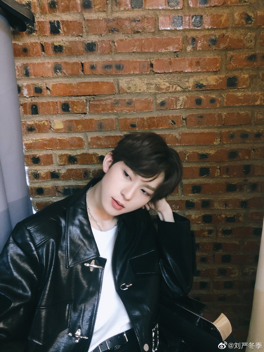 刘严冬季- liu yandongji- 2000.02.15- from chengdu, sichuan- under hot idol #刘严冬季  #创造营2021  #Chuang2021  #创4  #ProduceCamp2021