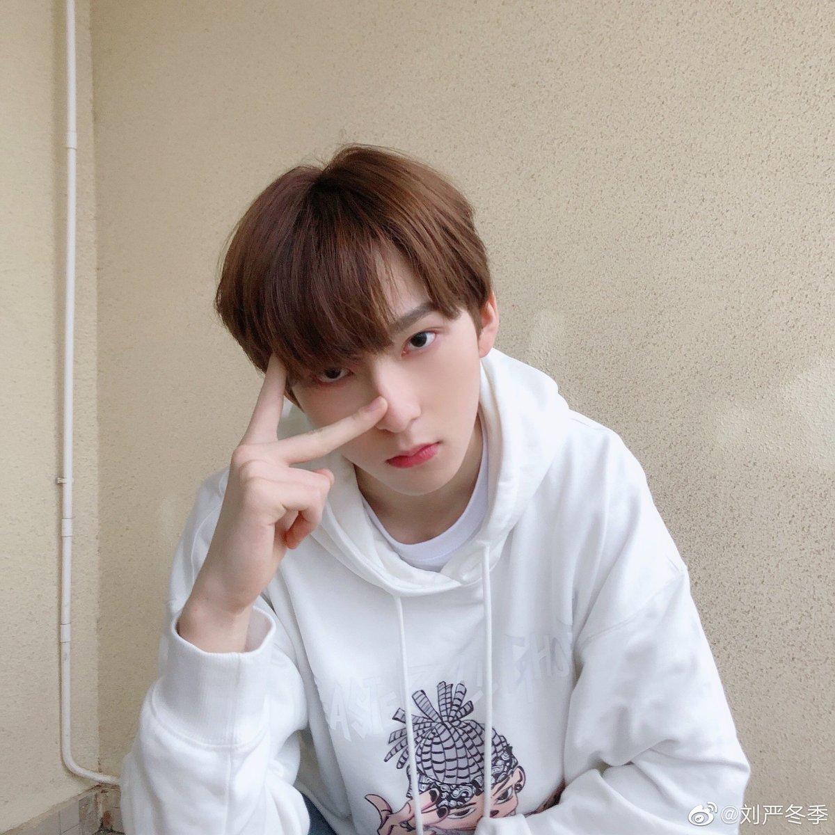 刘严冬季- liu yandongji- 2000.02.15- from chengdu, sichuan- under hot idol #刘严冬季  #创造营2021  #Chuang2021  #创4  #ProduceCamp2021