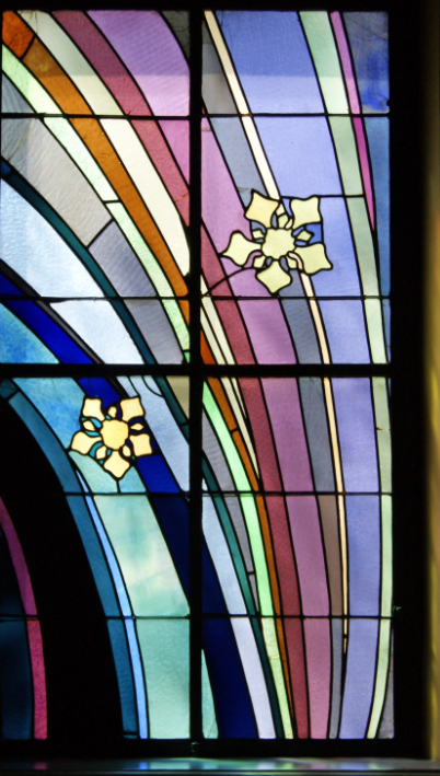 The project was commissioned by the society's president, Juliusz Nowak. Its centrepiece was Wyspiański triptych stained glass window of Apollo. Bound up, Apollo recalls both the figure of Christ from his play Wyzwolenie (Liberation) & Copernicus’ heliocentric observations 5/