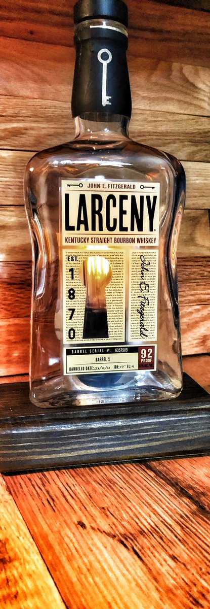 Ksp583's tweet photo. The Larceny bourbon lamp is being added to the inventory. Turned out very nice. #larceny #bourbon #oldfitzgeralddistillery #kentucky #etsy #HeavenHill #lamps https://t.co/HqG52KOGEL