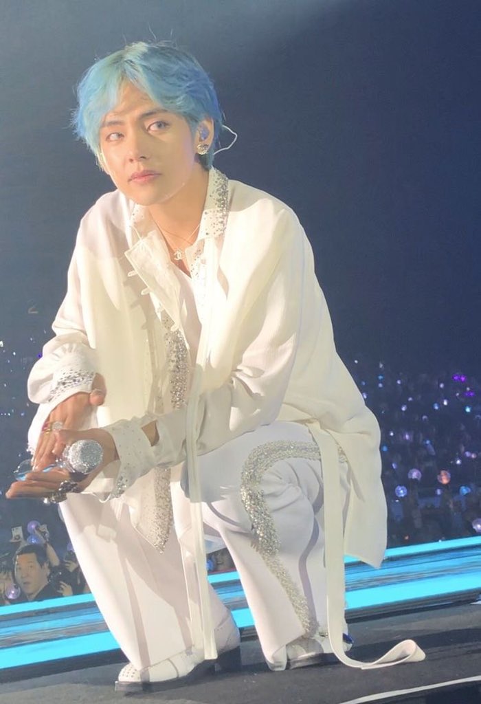 taehyvngpics's tweet photo. Imagine... https://t.co/fQc7ZAXFsp