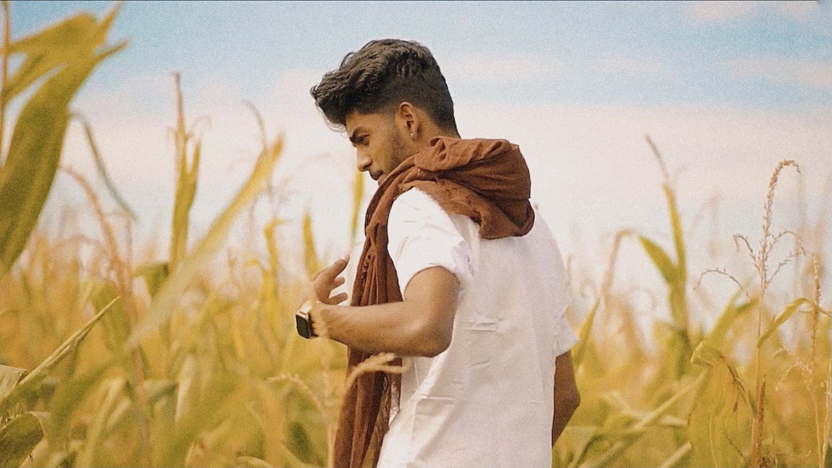 niruvaish's tweet photo. உலகிற்க்கு உணவூட்டும் விவசாயிற்க்கு நன்றி ❤️🌾 #soon #thankstofarmers https://t.co/W1WV8fuEwX