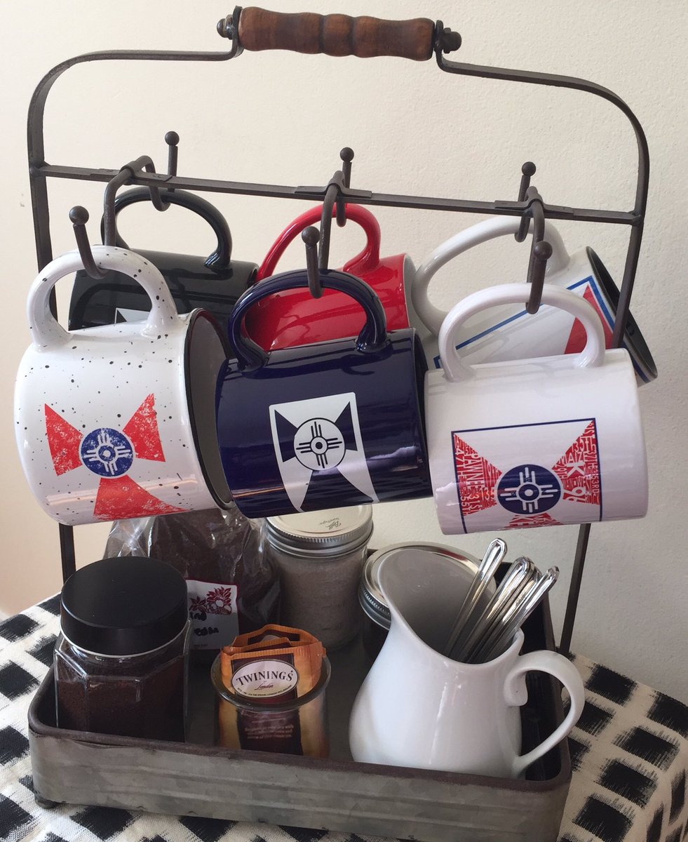 WichitaFlag's tweet photo. When your portable coffee bar only has #wichitaflag cups. โ๏ธ
#flagtastic #coffeeislife #ilovewichita #coffeetime https://t.co/m3kJOrF3F9