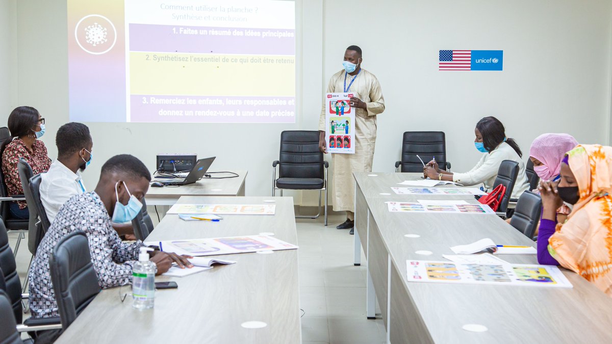 6 éducateurs de rue ont été formés sur l’utilisation d’outils de sensibilisation contre la #Covid19 en faveur des enfants en situation de rue des communes de Sebkha, Riyad et El Mina. Une initiative soutenue et financée par le peuple Américain. 👏🇺🇸

bit.ly/35GbtO4