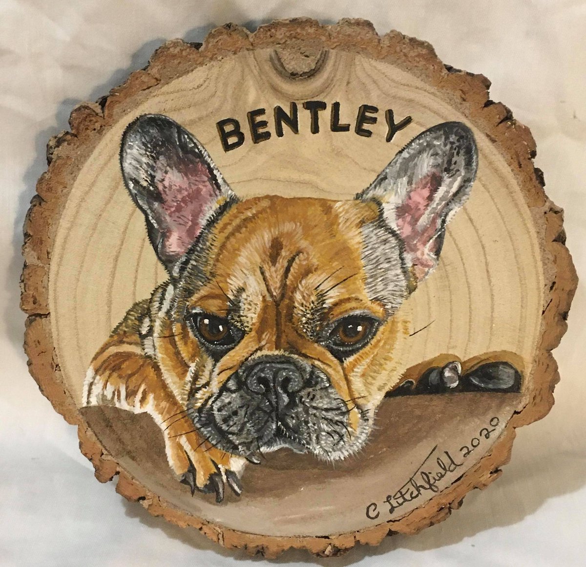 LitchfieldCraft's tweet photo. Been away for a little while.  But now I am back painting so I want to show you some of my #Christmas Orders.  This is Bentley the stunning #FrenchBulldog painted on a small wooden block. https://t.co/xLiFVwtxkU