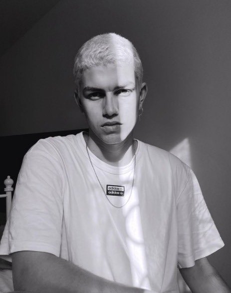 ThreeNotas's tweet image. 🧶 HILO SOBRE LO QUE HA PASADO CON MARC SEGUÍ, PLAGIO Y TWEETS MACHISTAS 🧶