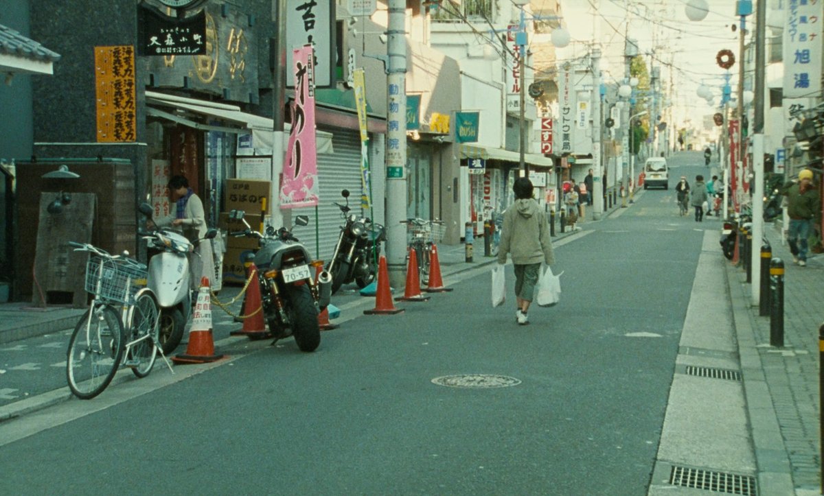 TokyoMillBot's tweet image. 誰も知らない (2004)