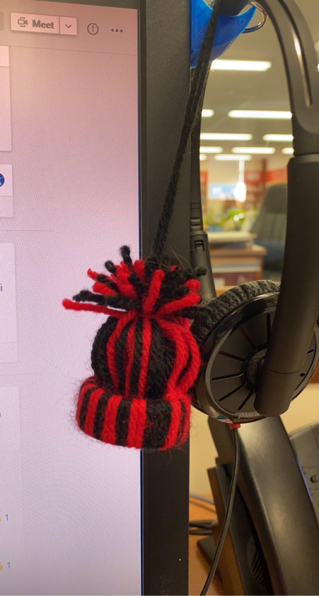 p34rlm's tweet photo. Loving my new key ring made by a pupil in our learning centre today #schoolColours #talentedPupils #SchoolSchooling https://t.co/KyaCycLHML