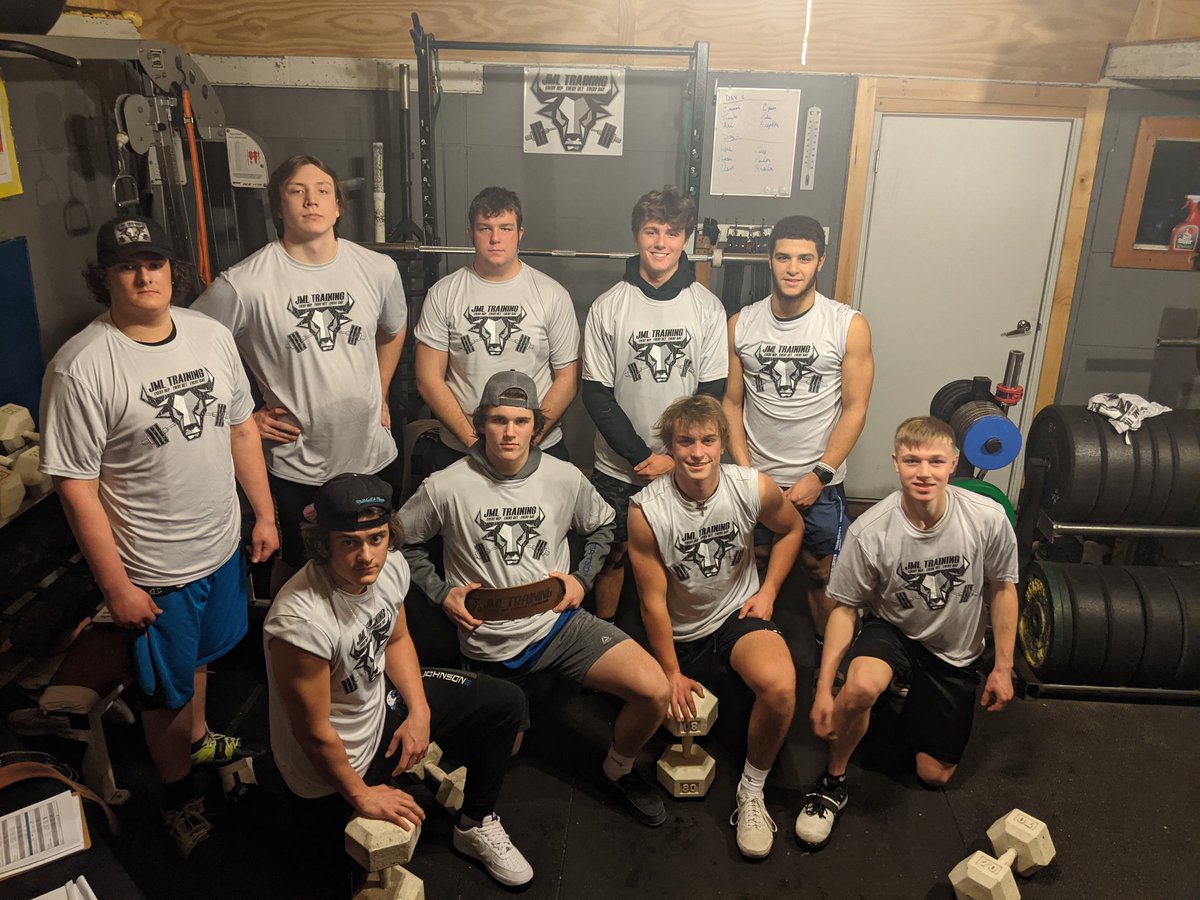JML_Training's tweet image. EVERY REP EVERY SET EVERY DAY stronger, faster, and bigger! Progress doesn&apos;t pause for a MN snow! Great lift today! @BluejacketFB @BluejacketHoops