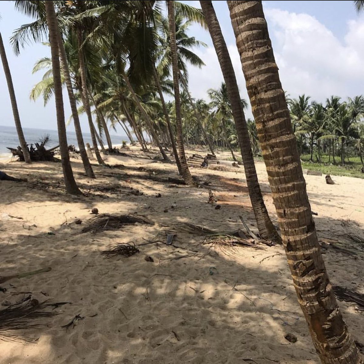 FarrProperties's tweet photo. EMIRATES SEAVIEW
Location- Itamarun, Ibeju-Lekki.
Title- (APPROVED EXCISION)
Prices
600sqm- N6M
300sqm- N3M
3 Months: 2M, 2M, 2M
6 Months: 1M initial and 1M for 5 Months
12 Months: 1M Initial and 500k for 11Month
#friday #Farrproperties #Investment #housbuyersclub #covid19 https://t.co/iEJjW18Ymt