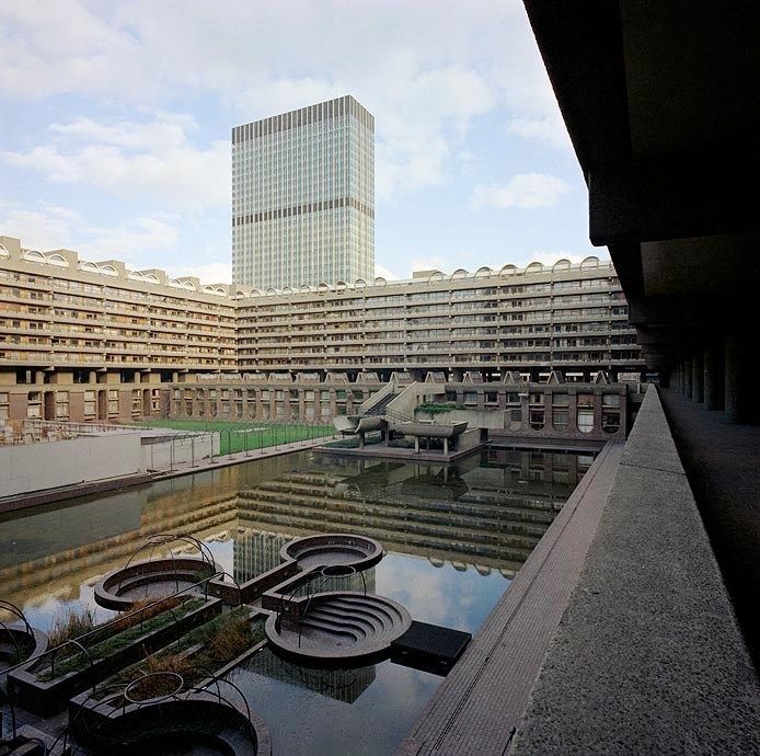 Londonist's tweet photo. Previously unseen photos of the Barbican's early days - from construction site to brutalist beauty

Images: Historic England Archive, John Laing Photographic Collection.
https://t.co/1e9Ukwpp2G https://t.co/zIOBvW8AYQ