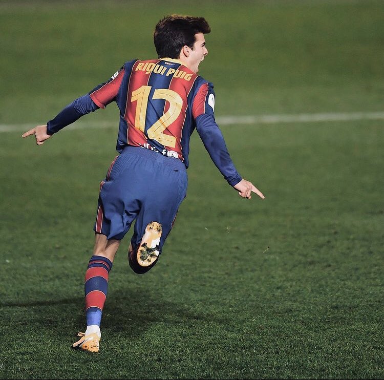 Dj__Atom's tweet photo. Short Story! #Madrid #Barcelona #finalgo https://t.co/rjFPiPHkd4