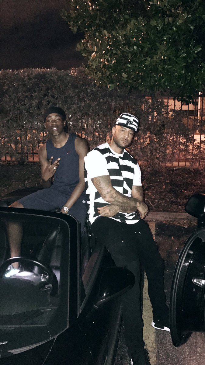 Il est temps de commettre un acte de piraterie.🏴‍☠️ <a href="/MHDOfficiel/">MH</a> #KABILA 🇧🇷