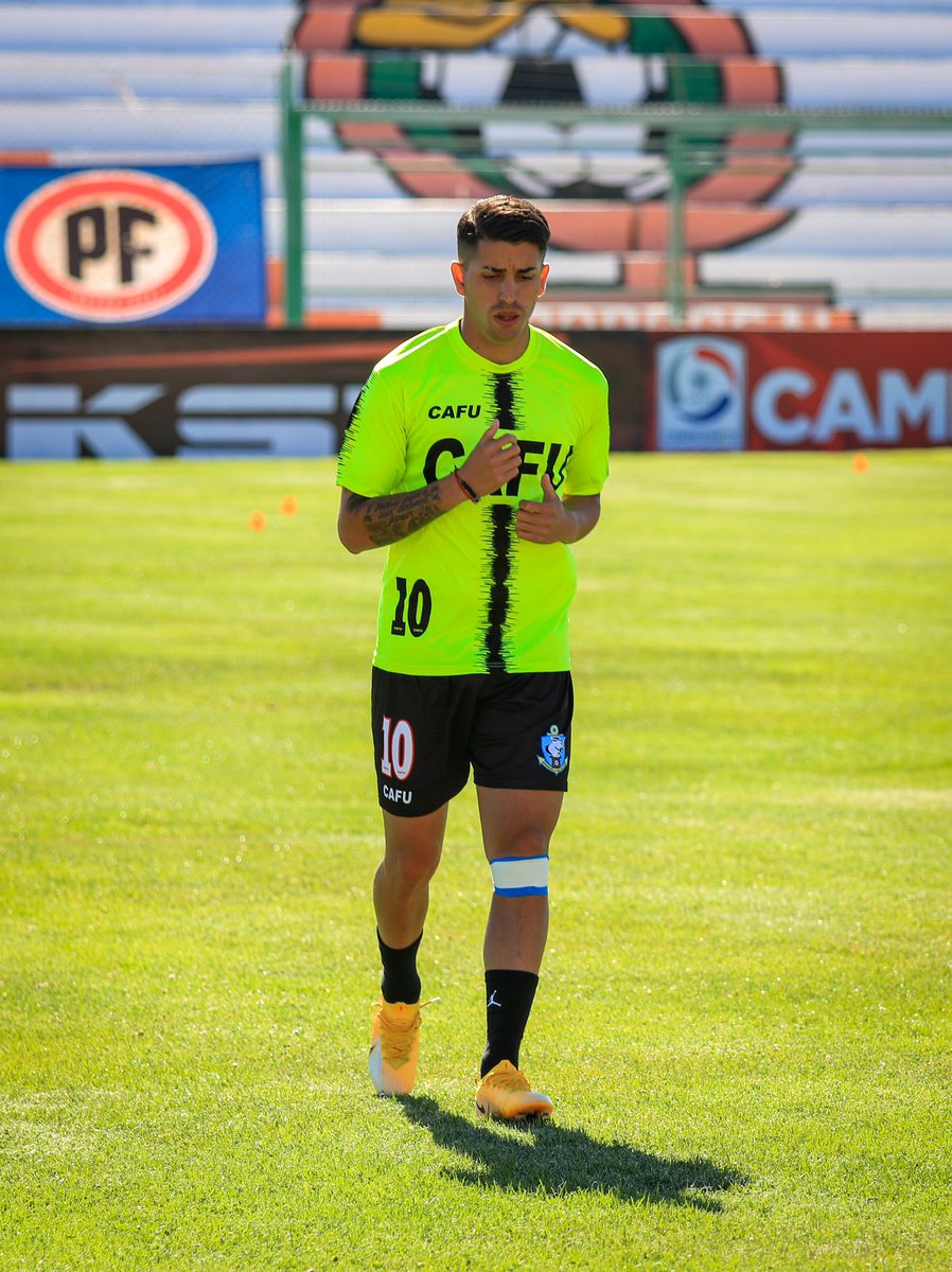 ClubAntofagasta's tweet photo. ¡El calentamiento de #LosPumas en El Salvador! 🔵⚪️

#CDA #CDACOB https://t.co/lwKHDVT22z