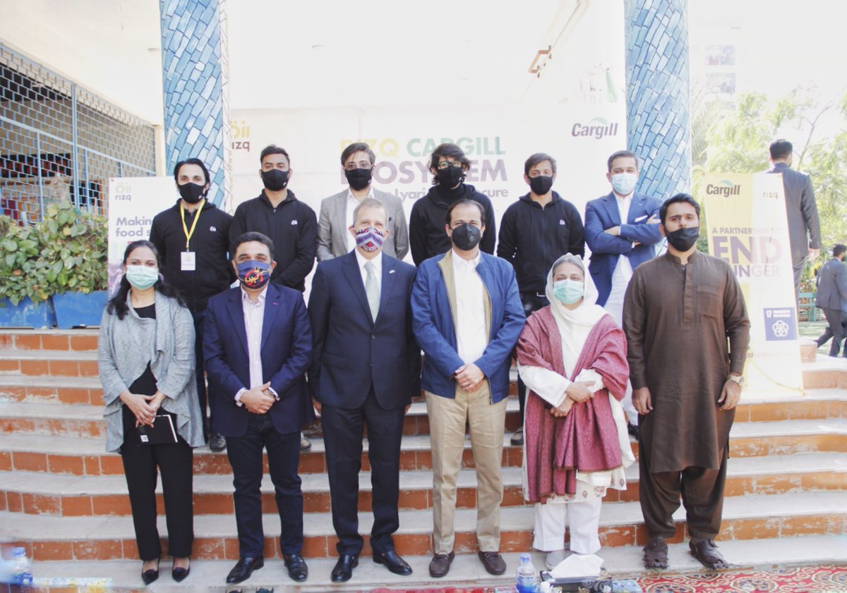 HassaanIrfan's tweet photo. Delighted to announce that @Rizq_Sharefood x @foodsecureworld have come together with the shared goal of ending hunger across Pakistan by setting up a food bank network in Lyari, Karachi. Our goal is to feed 50,000 food insecure HH in 5yrs💪 An incredible start to this New Year! https://t.co/mpv3jvjIqn