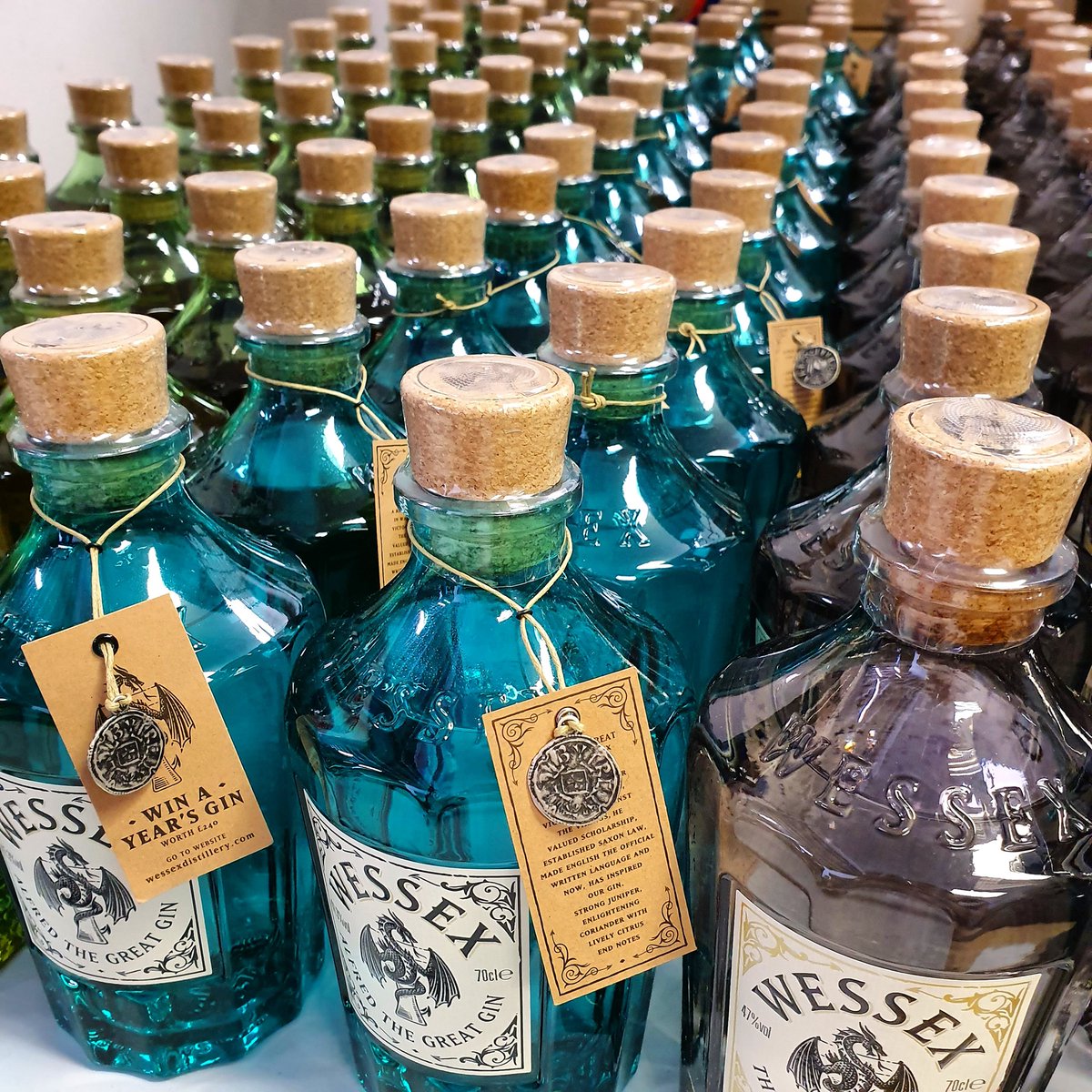 WessexGin's tweet photo. Forgive me for I have ginned. Just a mid-Jan check-in team. 😅🤫😋
#ginjan #shopsmallbusiness #TGIF https://t.co/6UEO1Dn8wt