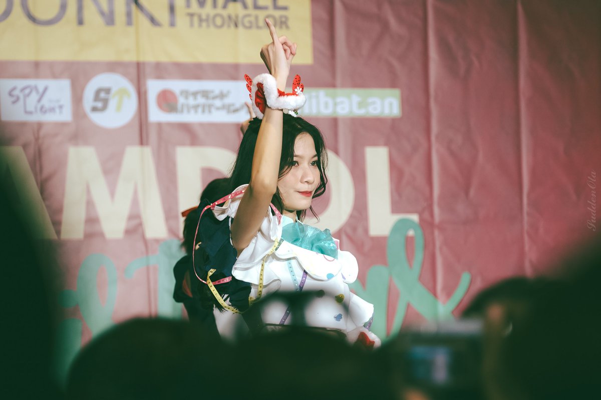 SuddenOta's tweet photo. สวัสดีหน่องเจน 👋🏻
#JennieAMERYU #AMERYU #JennieSOta https://t.co/m9ncrd5wnB
