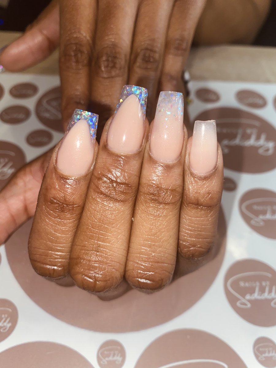 sadiddyyyy's tweet image. Hey ya'll as you may know, I am a Boston Nail Tech (7 months in) and also own a nail care line. A simple retweet could help me continue to grow my business🤎
