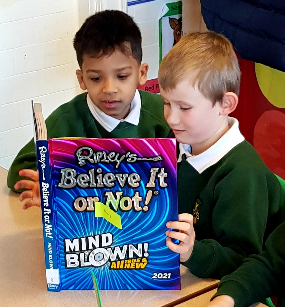 KPSFeed's tweet photo. #KPSYear2 children were very happy and excited to be reading their requested book from the #KPSSchoolLibrary! #KnavesmireCharacter #Enthusiastic #Fun #WeLoveToReadAtKPS https://t.co/VH8PrPHGKu