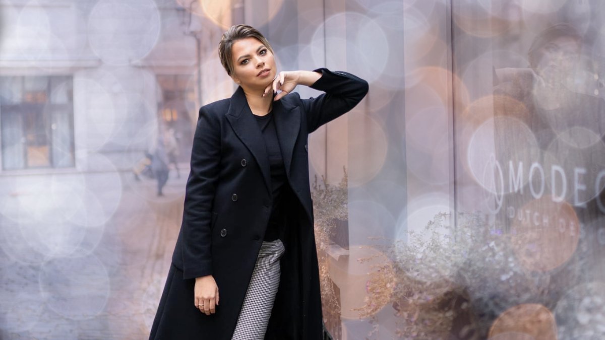 ModecaBridal's tweet image. #MustRead 
🧡Interview with Aija Nagle, founder of the Modeca store 6. Septembris🧡
“Modeca is very special to me, business wise and on personal bases.&quot;

Read the full interview on our Blog on bit.ly/ModecaStore_6S…

#Modeca #MagicOfModeca #InTheSpotlight #ImRampenlicht