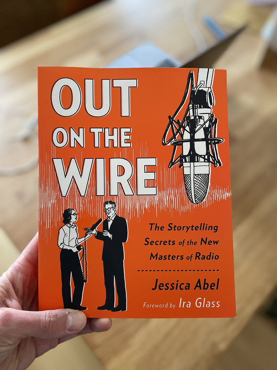 wullipulli's tweet image. Endlich angekommen: Out on the wire, ein Comicroman über Podcasts.  #podcastschweiz