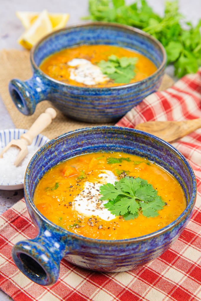 Spicy carrot &amp; lentil soup is filling, warming and easy to make.   fussfreeflavours.com/carrot-and-len… #recipe #soup #vegan