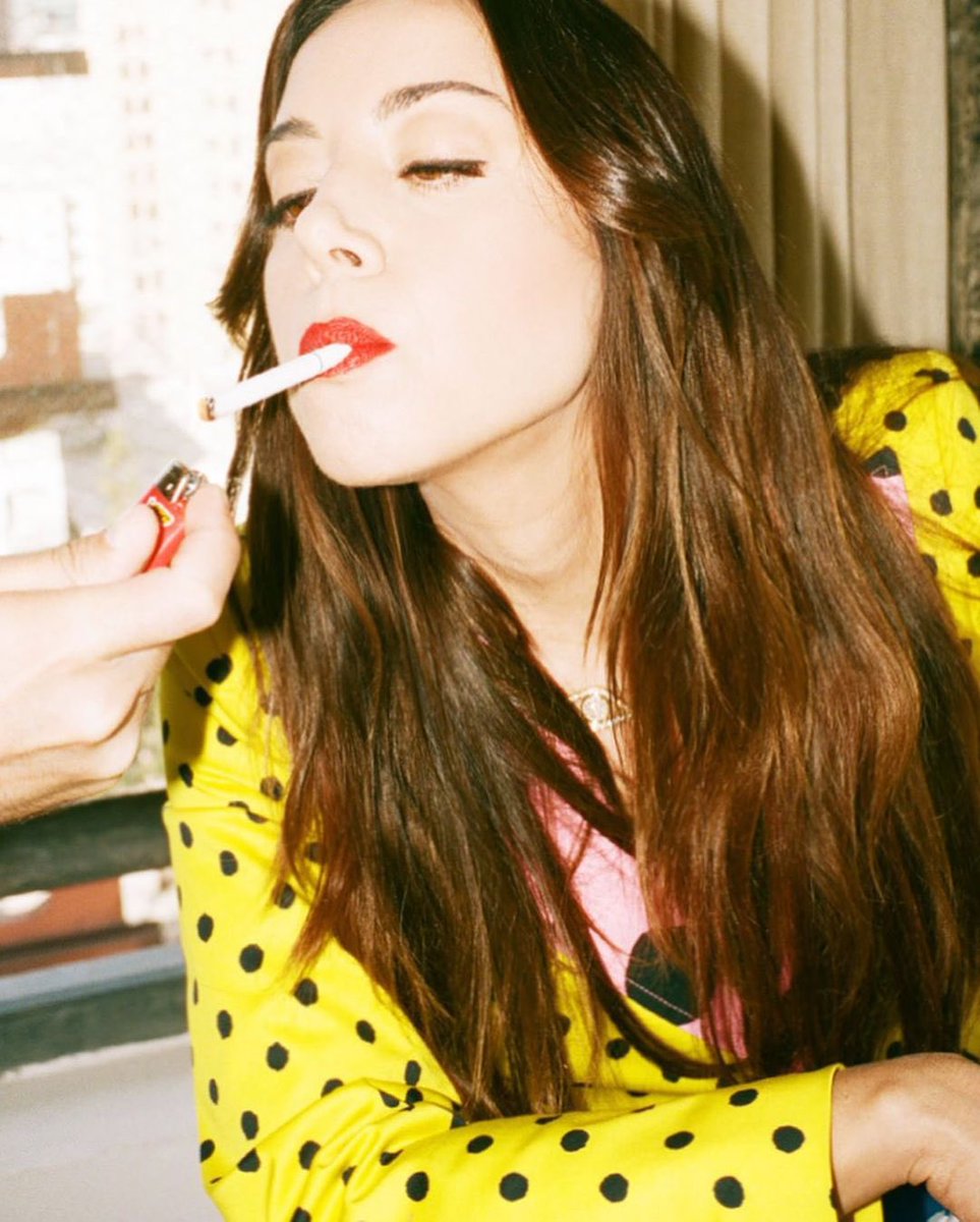 aubrey plaza smoking cigarettes 📸 Aubrey Plaza photographed by Shane McCauley for Rollacoaster Magazine ❤️
