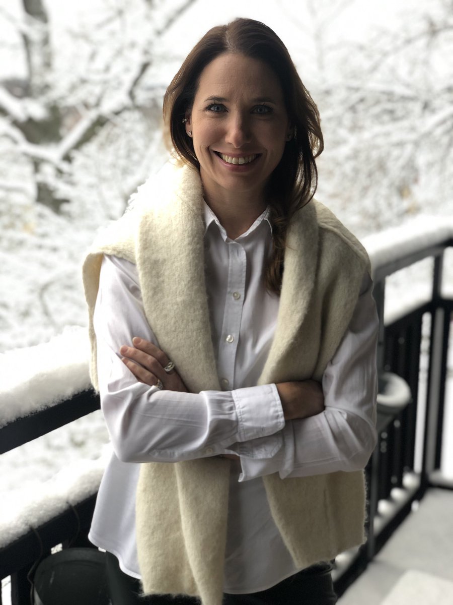 Nytt år, nytt jobb! Efter 8 år på <a href="/snskunskap/">SNS</a> byter jag den 1 feb bana och blir skolintendent vid Danderyds Enskilda Skola. Jag ska bl.a. ansvara för ekonomi &amp; marknadsföring. Tack SNS för de här givande åren! Jag kommer följa allt ni gör med stort intresse! #snskunskap