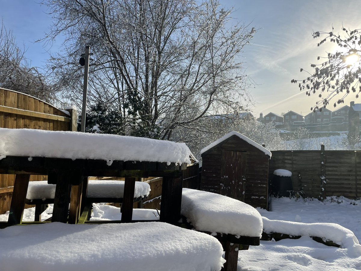K_R_Maynard's tweet photo. When we bought the house, we saw it in snow and fell in love. Now 3 years later it’s finally back under snow again! ☃️

#snowday #FridayFeels https://t.co/34GY0NMaoI