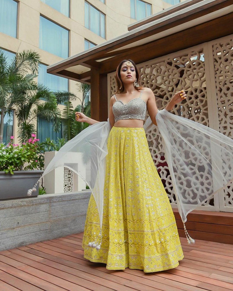 JWSahar's tweet photo. Stunning outdoors and lush settings of #JWSahar lend the perfect backdrop for your special occasions.

Plan your celebrations with us; call 77100 09209 for bookings.

📸: @priyanka186

#JWMarriott #WeddingsAtJWSahar #Mumbai  #InstaHotels #BeautifulHotels #ShaadiByMarriott https://t.co/FjY2EGqeGS