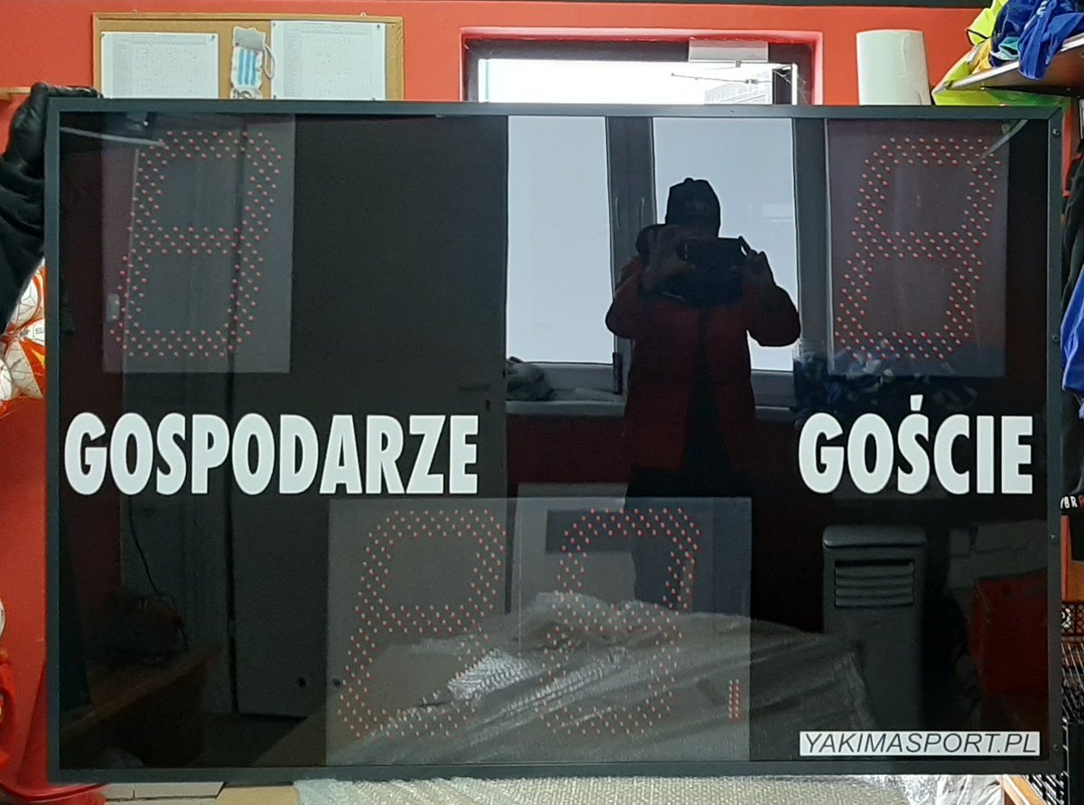 GksSoko's tweet photo. Sołectwo Jerzmanowa zasponsorowało nam tablice świetlną, którą już wkrótce zainstalujemy na naszym obiekcie 🙏🔝😍 https://t.co/mQtCFfQ2ET