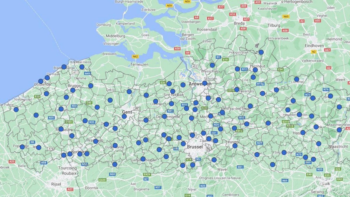 BartSomers's tweet photo. Alle 94 vaccinatiecentra zijn bekend! Met dank aan onze burgemeesters voor het harde werk en het efficiënte overleg. Tijdig en daadkrachtig. Nu in vliegende vaart naar de volgende fase: de opbouw van die centra. Klik hier voor de interactieve kaart: https://t.co/ZCBzqY5Hsk (1/3) https://t.co/JQrWdpImCy
