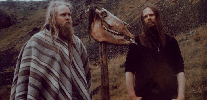 Katla estrenan clip oficial de la canción "Hvitamyrkur" friedhof-magazine.com/noticias/katla… #DoomMetal @prophecyprod <a href="/KatlaBand/">Katla</a>