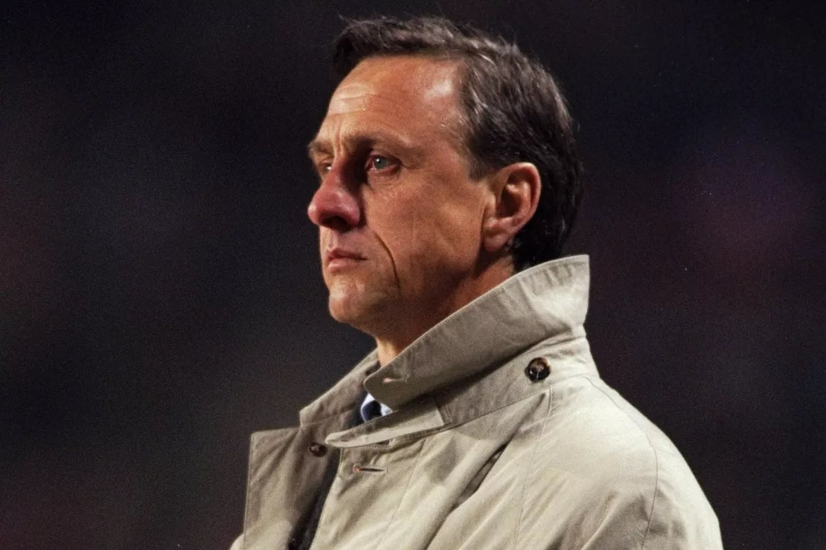 Johan Cruyff : « Laudrup ? L'un des joueurs les plus difficiles avec lesquels j'ai travaillé. Quand il se donne à 80-90%, il est toujours le meilleur et de loin, mais je veux 100%, et il le fait rarement. »