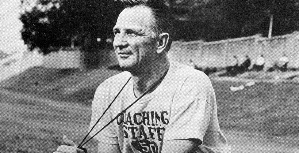 fnfcoaches's tweet photo. “Either love your players or get out of coaching.” –Bobby Dodd https://t.co/A9fEWv267l