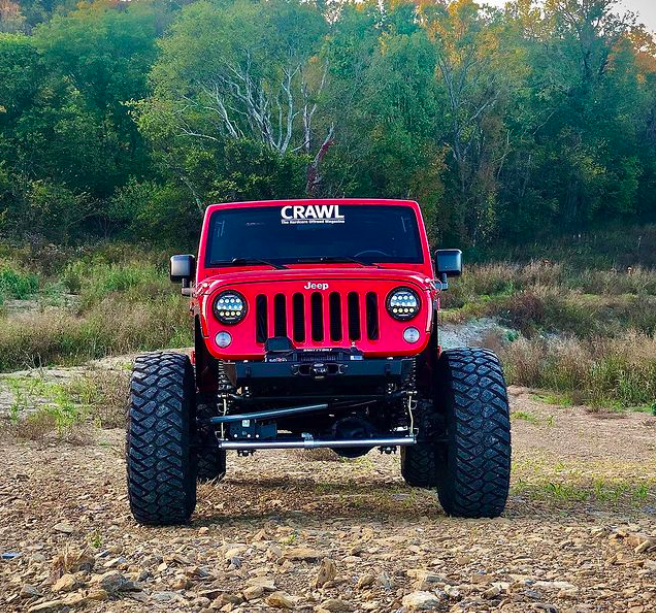 spicerparts's tweet photo. Daven Rogers has been hard at work on his #Jeep Wrangler JKU, and the #UltimateDana44 axle install looks great! To find the #ud44 and more for your Jeep model, visit the link: https://t.co/IUUkUSPXCS 
#teamspicer #danaperformance #jeepwrangler https://t.co/6eP6zpBasZ