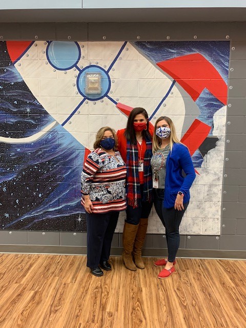 WilkeJillian's tweet photo. Today we honored our precious name sake Mrs. Rhoads in a way that we knew would make her proud. Dressed in our school colors, we continued teaching, which is exactly what she would want. Her legacy will live on through each of our students. @RhoadsRockets @katyisd  #bethelegacy https://t.co/9LkD6zRB03