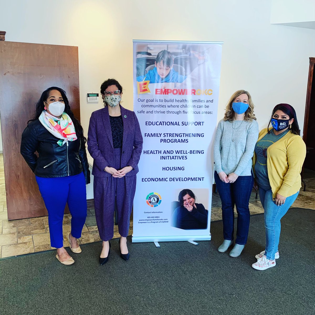 Today we were honored to have Commissioner Blumert and Lou Leake from her office come tour our Hope Center and learn more about our Friday food distribution. 

#LilyfieldOK #LilyfieldTulsa #Adoption #FosterCare #LilyfieldCounseling #EmpowerOKC #EmpowerTulsa #EmpowerYouthOKC