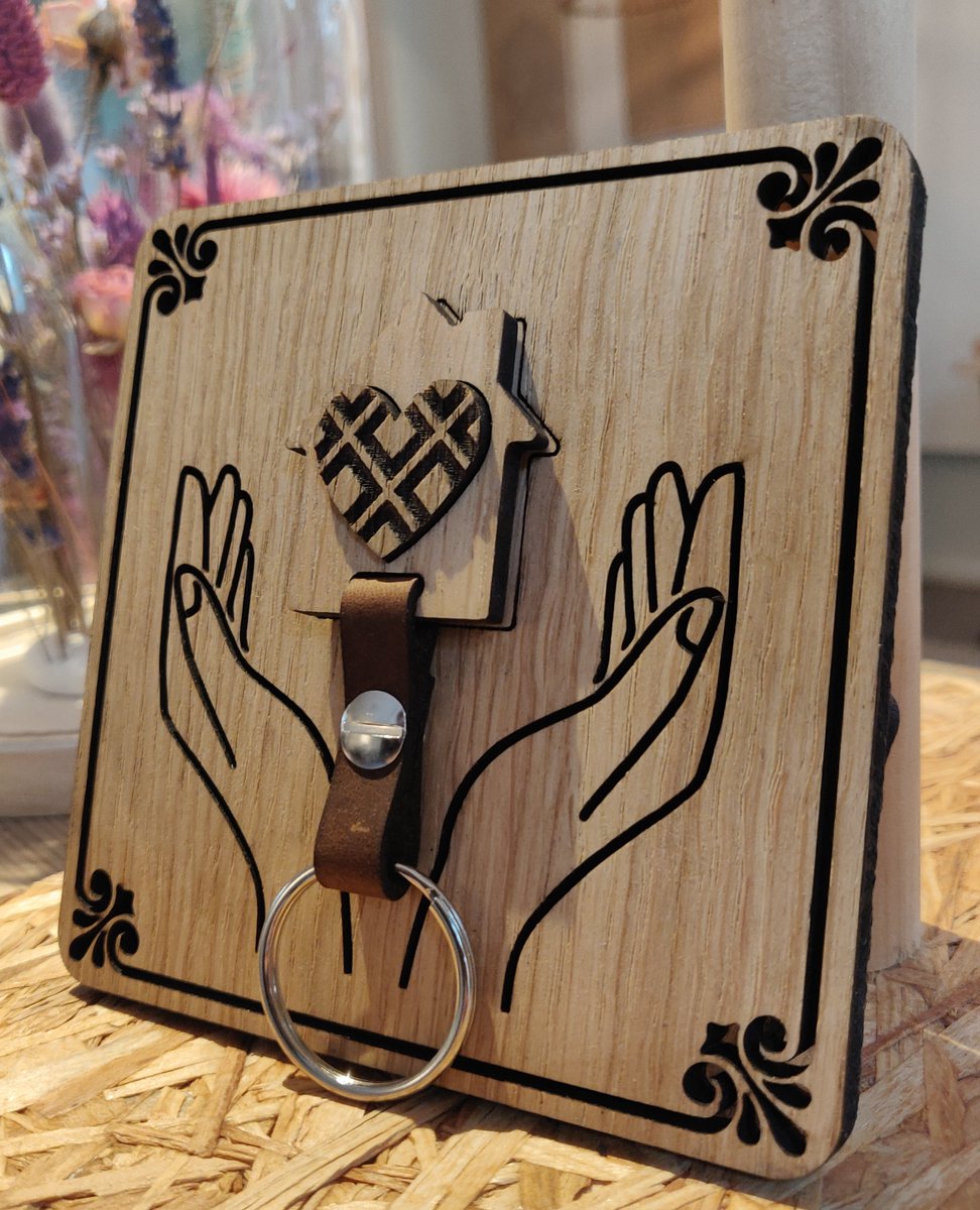 CreativeUseofTe's tweet photo. De gemeente Breda heeft aan ons gevraagd een mooie cadeau te ontwerpen, voor mensen die succesvol de asielprocedure hebben doorlopen en definitief een thuis hebben in Breda. https://t.co/gzJx9l1Pmm