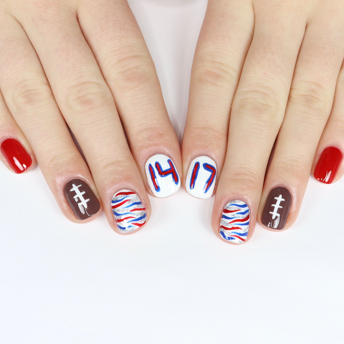 eabnailart's tweet photo. GO BILLS❤️💙🏈 @BuffaloBills @JoshAllenQB @stefondiggs #BuffaloBills #BillsMafia https://t.co/nCyOIZjk0d