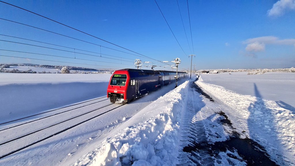 Ery6oV0XAAE10fP?format=jpg&name=medium