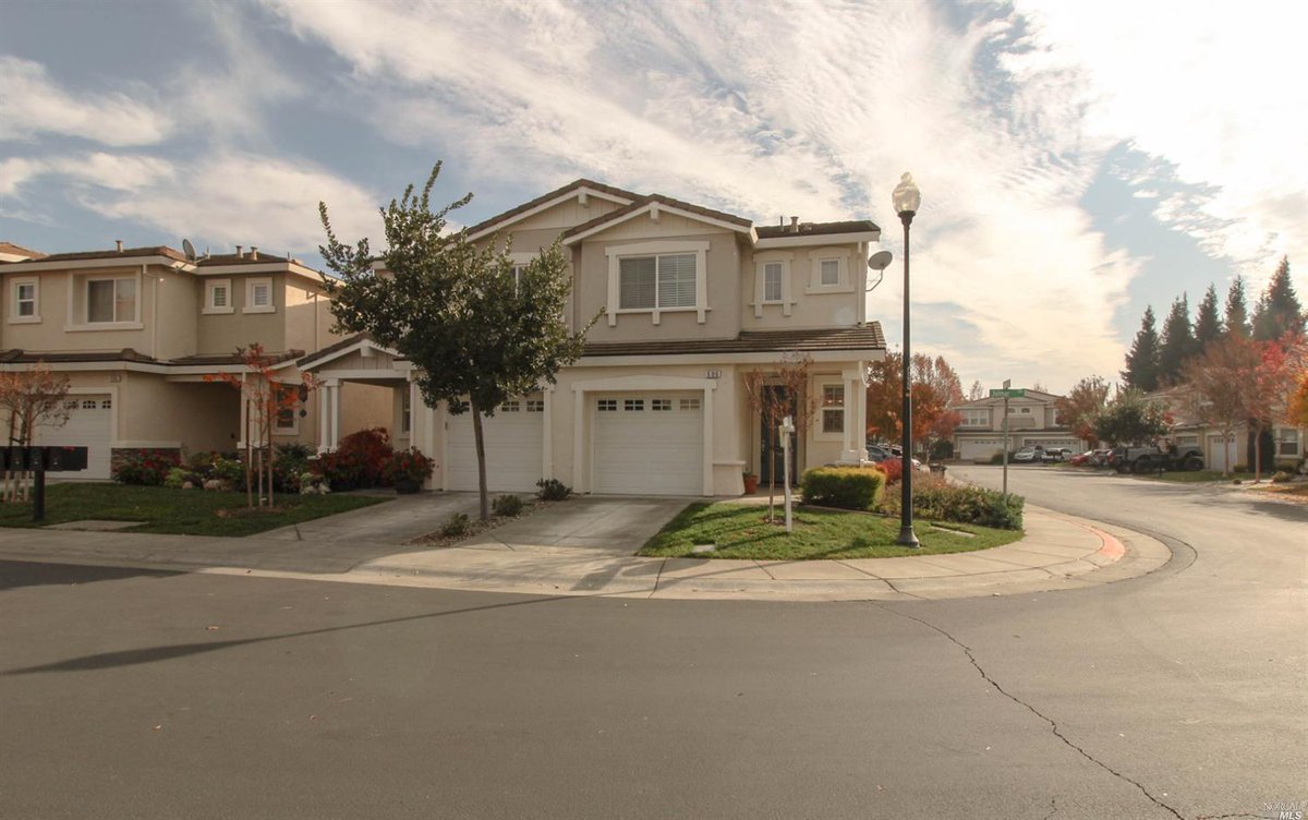 LiveInSolano's tweet image. Here's a listing you won't want to miss! #realestate #homesforsale  cpix.me/l/113542642